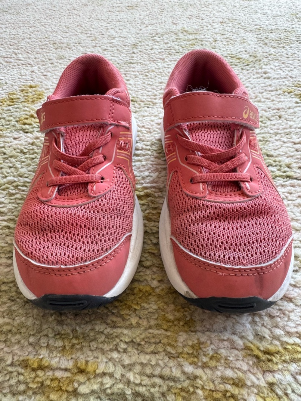 ASICS - Picture 2 of 10